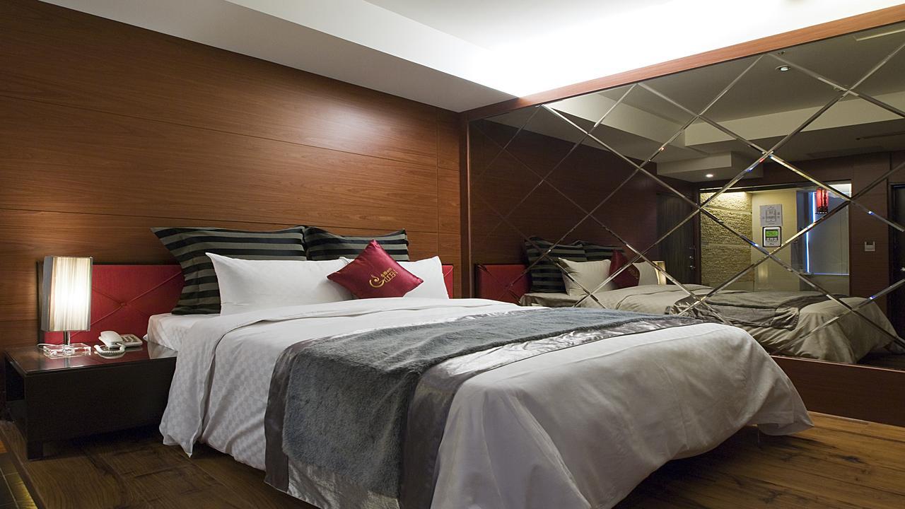 Golden Hot Spring Hotel Taipei Extérieur photo