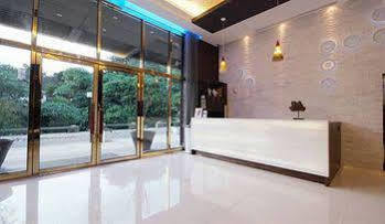 Golden Hot Spring Hotel Taipei Extérieur photo